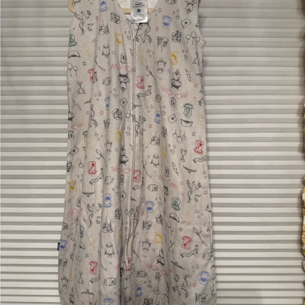 Halo Harry Potter SleepSack with Gray and Red Accents NEW Size Medium 6-12 month